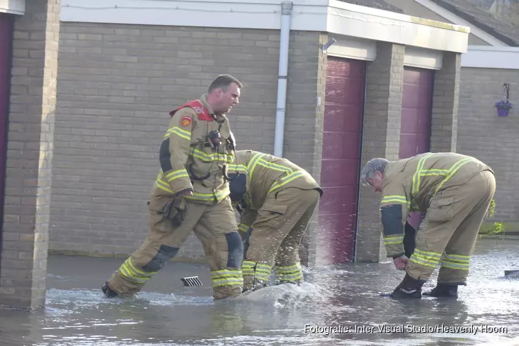 Wateroverlast door gesprongen waterleiding in Schagen