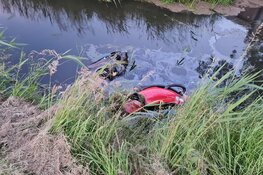 Scooter breekt in tweeën bij ongeluk in Waarland