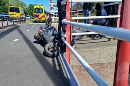 Botsing op Schoorldammerbrug in Warmenhuizen