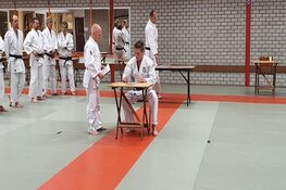 Warmenhuizenaar Chris Jonker behaalt zwarte band, judoka's EBI-Sports naar goede resultaten op toernooi