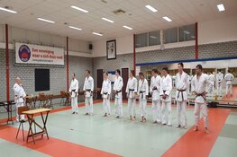 Warmenhuizenaar Chris Jonker behaalt zwarte band, judoka's EBI-Sports naar goede resultaten op toernooi