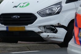 Verkeershinder door botsing in Sint Maartensvlotbrug