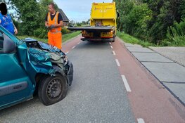 Auto rijdt achterop vrachtwagen Dirkshorn