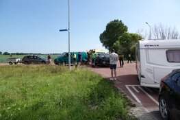 Botsing op gelijkwaardige kruising in Warmenhuizen