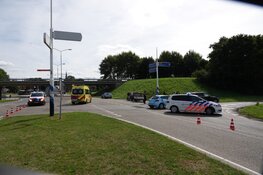 Twee auto&#39;s botsen op elkaar in Nieuwe Niedorp