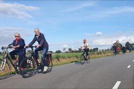 Gratis spiegel, uitleg over helm en vooral genieten op de fiets