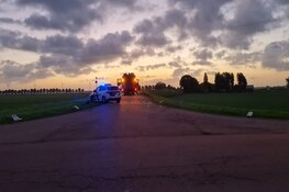 Bestelbus van dijk afgereden in Schagen