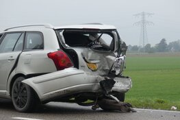 Veel schade bij kop staart botsing Barsingerhorn