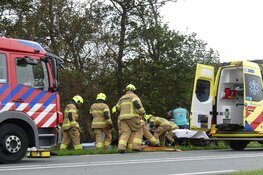 Ernstig ongeval tussen auto en vrachtwagen op N248, vrouw ernstig gewond