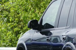 Fietser gewond bij botsing met auto in Schagen