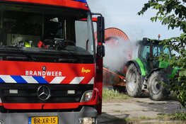 Brand in landbouwmachine in Oudesluis