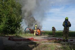 Brand in landbouwmachine in Oudesluis