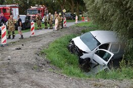 Meerdere gewonden bij frontale botsing in `t Veld