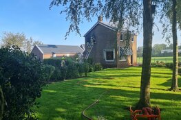 Persoon overleden bij woningbrand in Waarland