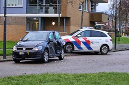Gewonde en veel schade bij botsing in Schagen