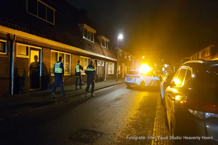 Automobilist slingert over de Thorbeckestraat in Schagen