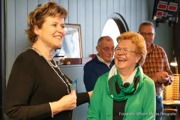 Koninklijke onderscheiding voor mevrouw Alie Veuger