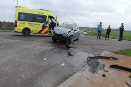 Gewonde en auto te water bij botsing in Sint Maarten