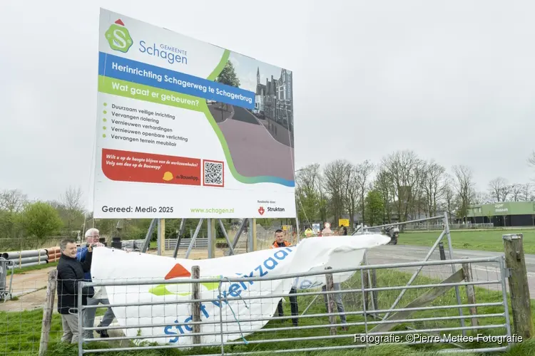Bouwbord onthuld voor de herinrichting Schagerweg in Schagerbrug