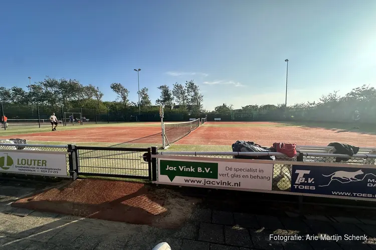 Tennisclub 't Oghe uit Callantsoog leeft op donderdagavond