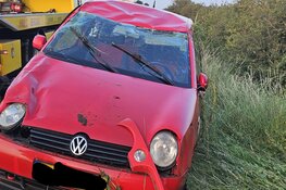 Auto over de kop bij eenzijdig ongeval in Sint Maarten