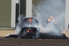 Brand bij agrarisch bedrijf in 't Zand