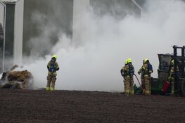 Brand bij agrarisch bedrijf in 't Zand