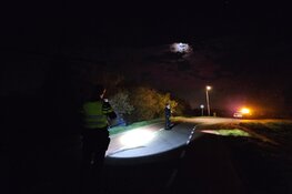 Auto aangetroffen langs weg in Schagen, bestuurder gevlogen