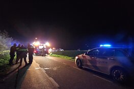 Auto op de kop in de sloot in Schagen