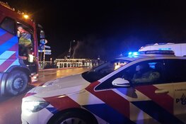 Brand bij woonboerderij met rieten kap in Burgerbrug