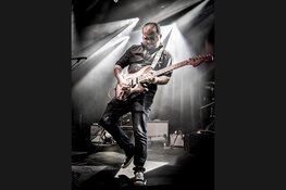 Neerlands beste Bluesmuzikant 2024, Bas Paardekooper, in Krabbendam