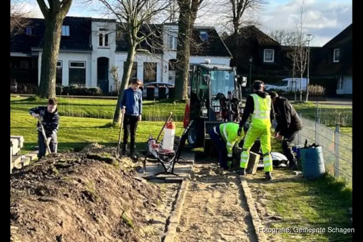 Samen met leerlingen van Vonk maakten wij een nieuwe rookzone