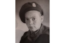 Marine veteraan Frans van Zwam presenteert met ’Keuzes in oorlogstijd’ een bijzondere voordracht in het theater