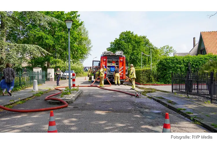 Flinke schade na brand in bijgebouw Warmenhuizen