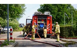 Flinke schade na brand in bijgebouw Warmenhuizen