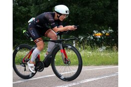 Joris de Boer en Morena Stevens zegevieren in Stad van de Zon Triathlon