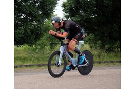 Joris de Boer en Morena Stevens zegevieren in Stad van de Zon Triathlon