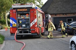 Dakbrand in Tuitjenhorn snel onder controle