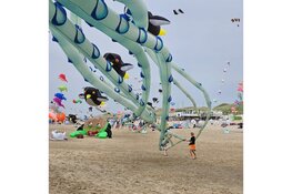 Succesvolle eerste dag Vliegerfeest in Callantsoog
