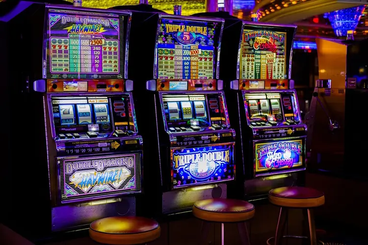 Alles over progressieve jackpots: Kun je echt miljonair worden?