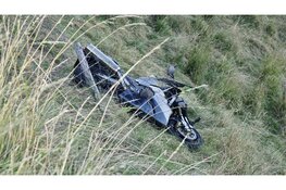 Motorrijder verliest macht over het stuur op dijk in Sint Maarten