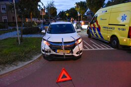 Auto's botsen op kruising in Tuitjenhorn