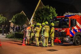 Grote politie inzet in Dirkshorn: DSI valt woning binnen