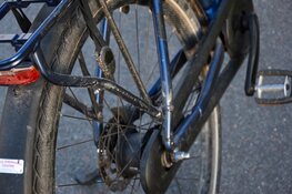 Man lichtgewond na val met fiets in Waarland