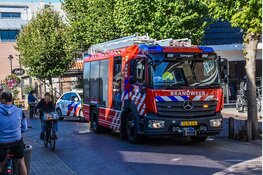 Brandweer rukt uit voor vermeende brand bij Vomar in Schagen