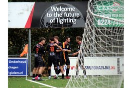 Hattrick Prins helpt Schagen United langs Meervogels in topper