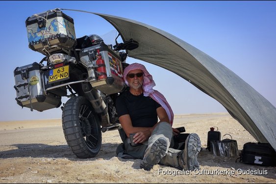 Avonturier Oskar Verkamman te gast in Cultuurkerkje Oudesluis