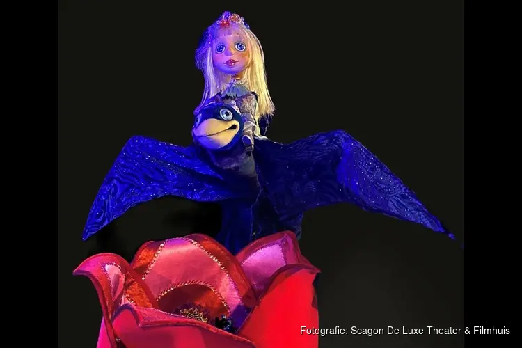 Het  sprookje van ’Duimelijntje’ door Poppentheater Koekla  in Scagon De Luxe