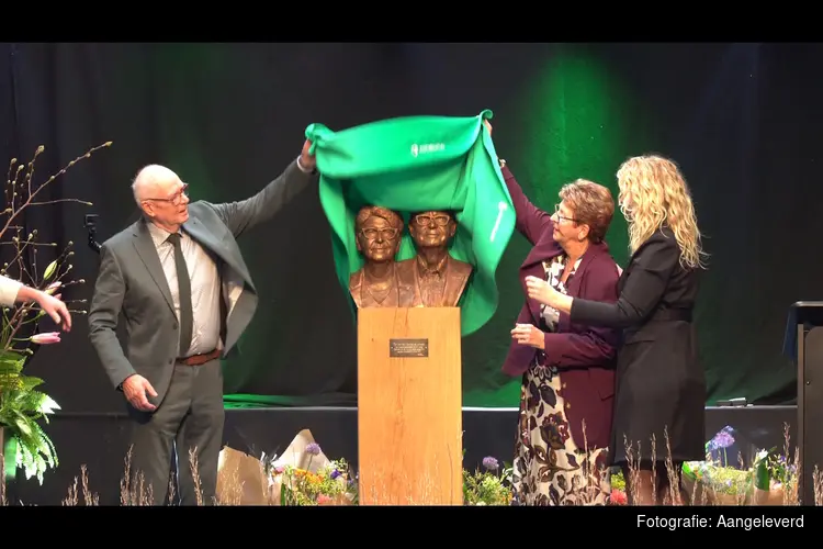 Bijzondere onthulling: Koude kant geeft borstbeeld uit warm hart