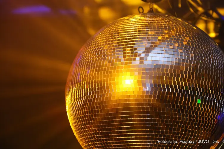 Rookmachine als lichtpartner voor diepte op je podium